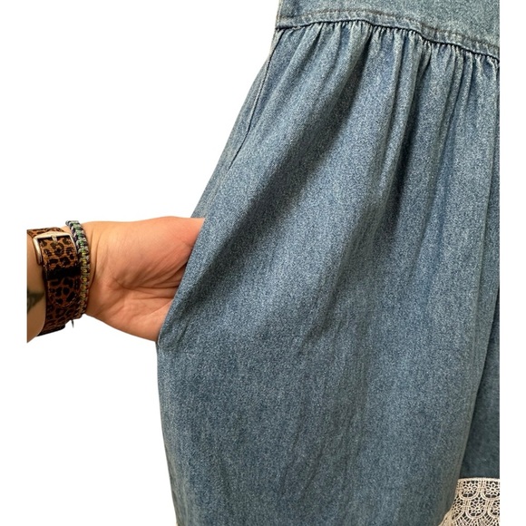 ✨ Vintage Blue denim button down midi length dress with pockets - Picture 8 of 15